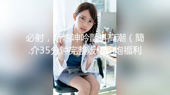 奶妈展示自己保养得好好的嫩奶