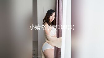 胖虎小夫三匹静香两男一女3P大战，被后入边口交翘起屁股抽插，轮换着操超胖眼镜男抬腿侧入猛操