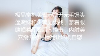 摄像头破解 居家寂寞美少妇看A片空虚自慰 衣柜里掏出私藏18cm阳具 大开美腿享受阳具抽插高潮 女人也瘾 (2)