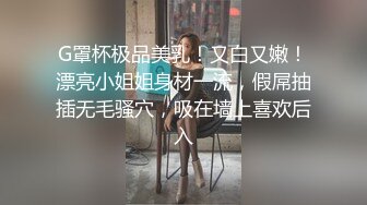 家庭摄像头破解偸拍性福侏儒老哥娶了一位大个漂亮媳妇客厅给B喂药晚上沙发上激情打炮骚妻呻吟声真给力 2