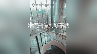 SWAG『艾丝』出差订错房间三人同住 淫荡秘书被两个肉棒填满屁眼 前后夹击