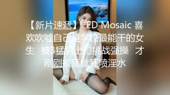 SWAG 室友趁我来姨妈困的时候让我给他口爆 Lingjiang