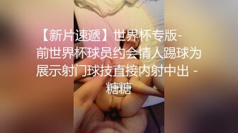  气质风骚颜值又高的轻熟女跟小哥激情啪啪，让小哥一边舔逼一边草穴