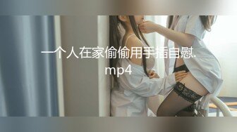 矮子客户很用力捅我后面露脸做爱