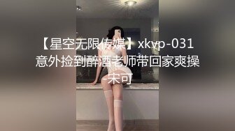 黑色外套牛仔裤爱笑妹子啪啪特写口交脱下内裤掰穴骑坐后入猛操