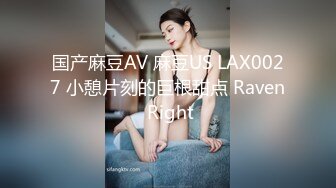 国产妖艳TS美妖 ktv卫生间给男模口，把闺蜜轰出去 两人独自相处，还问人家很紧张吗 就口起来啦 骚啊！男模害羞啊第一次被人妖口！