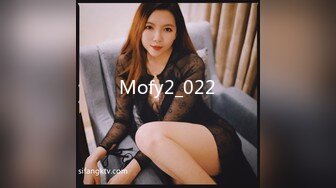 20W粉-推特网红夫妻档【北方有佳人】这少妇太有女人韵味了，大胆露脸 典型的北方大美女，竟找人来搞3P，被干的哇哇叫