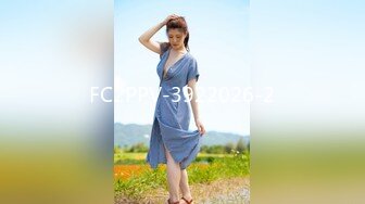 STP24580 【近日刚播颜值身材超棒女神】全身抹上精油，两个大车灯油光程亮，抖动肥臀镜头前特写，一线天馒头肥穴非常诱人