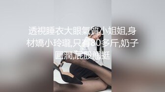 伪摄影师模特群约拍S级身材极品一字马女模，问她私底下表现怎么样，话里话外暗示她要潜规则，结果激情啪啪，对话精彩淫荡